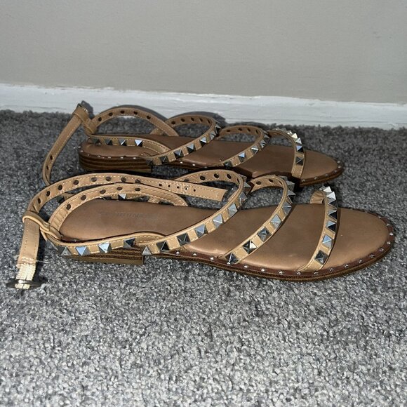 Cushionaire Tan Studded Strappy Sandals Women's Size 8.5 - Picture 6 of 7